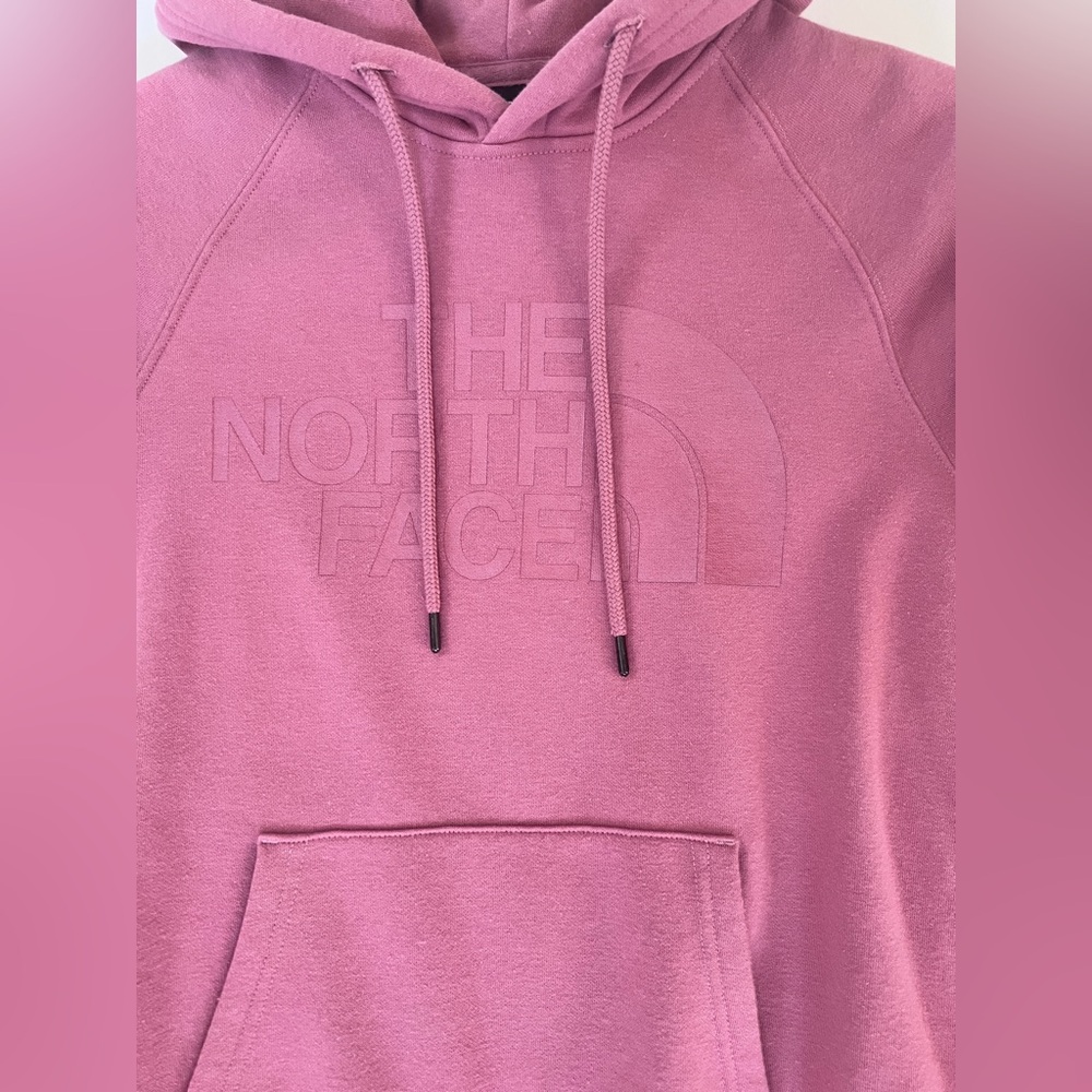 THE NORTH FACE WOMEN’S SWEATSHIRT HOODIE SIZE XS IN BERRY with BRANDING - Picture 2 of 8